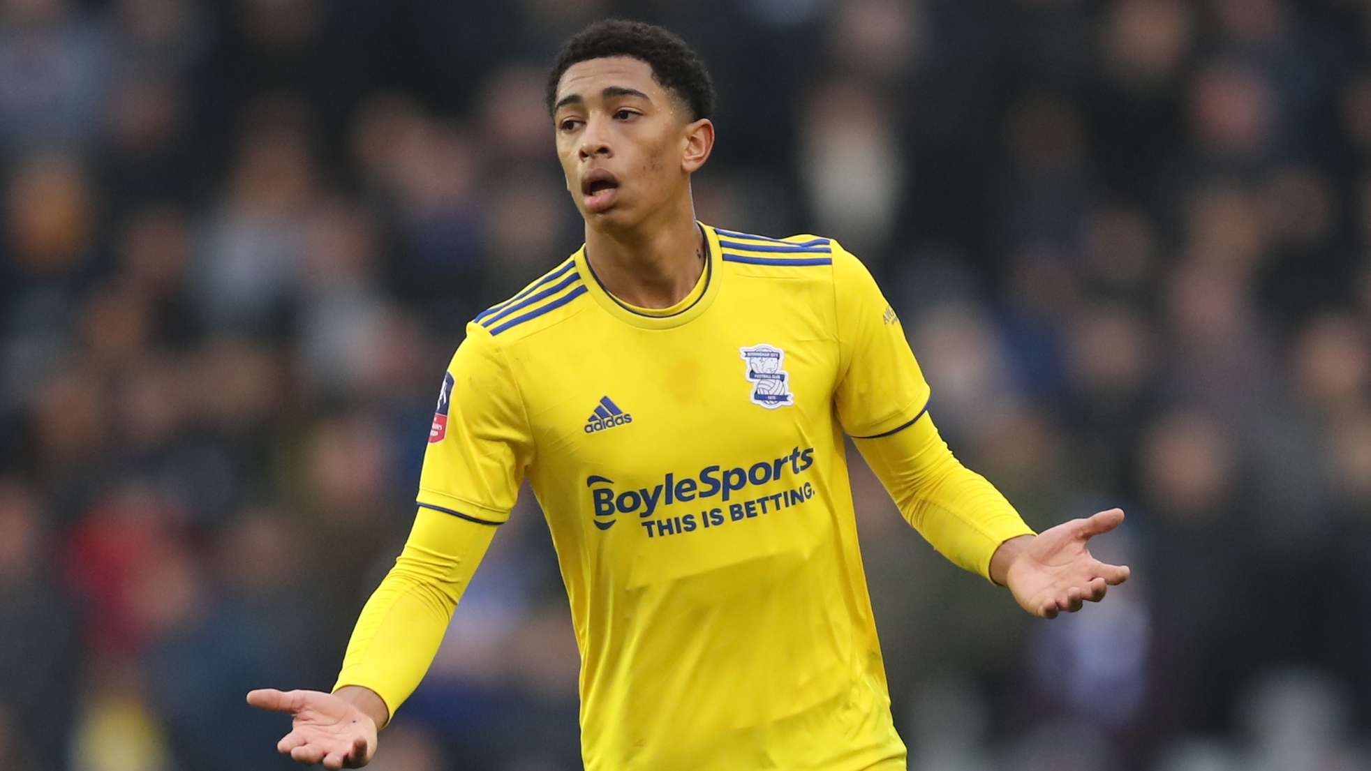 补队员在关 补队员在关